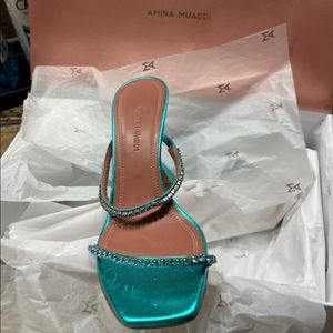 Amina Muaddi sandal size size 6 Gilda crystal WOW